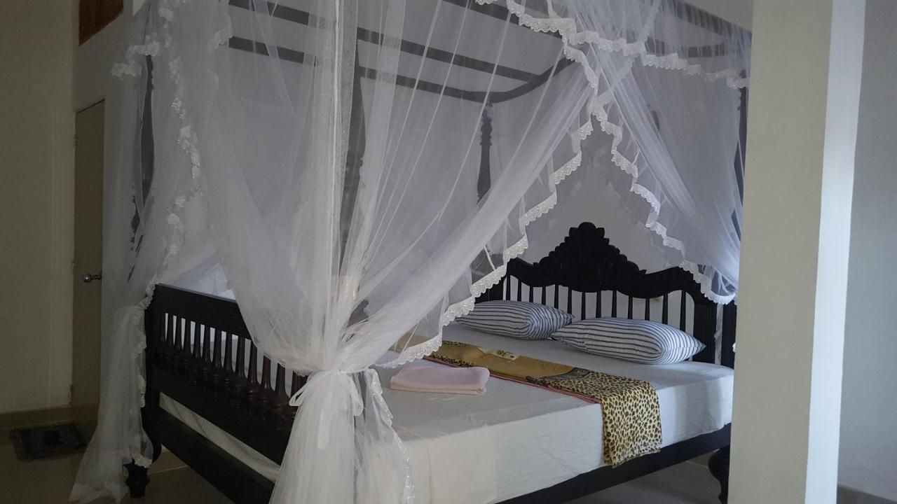 Samudra Guest House Mirissa Exterior foto
