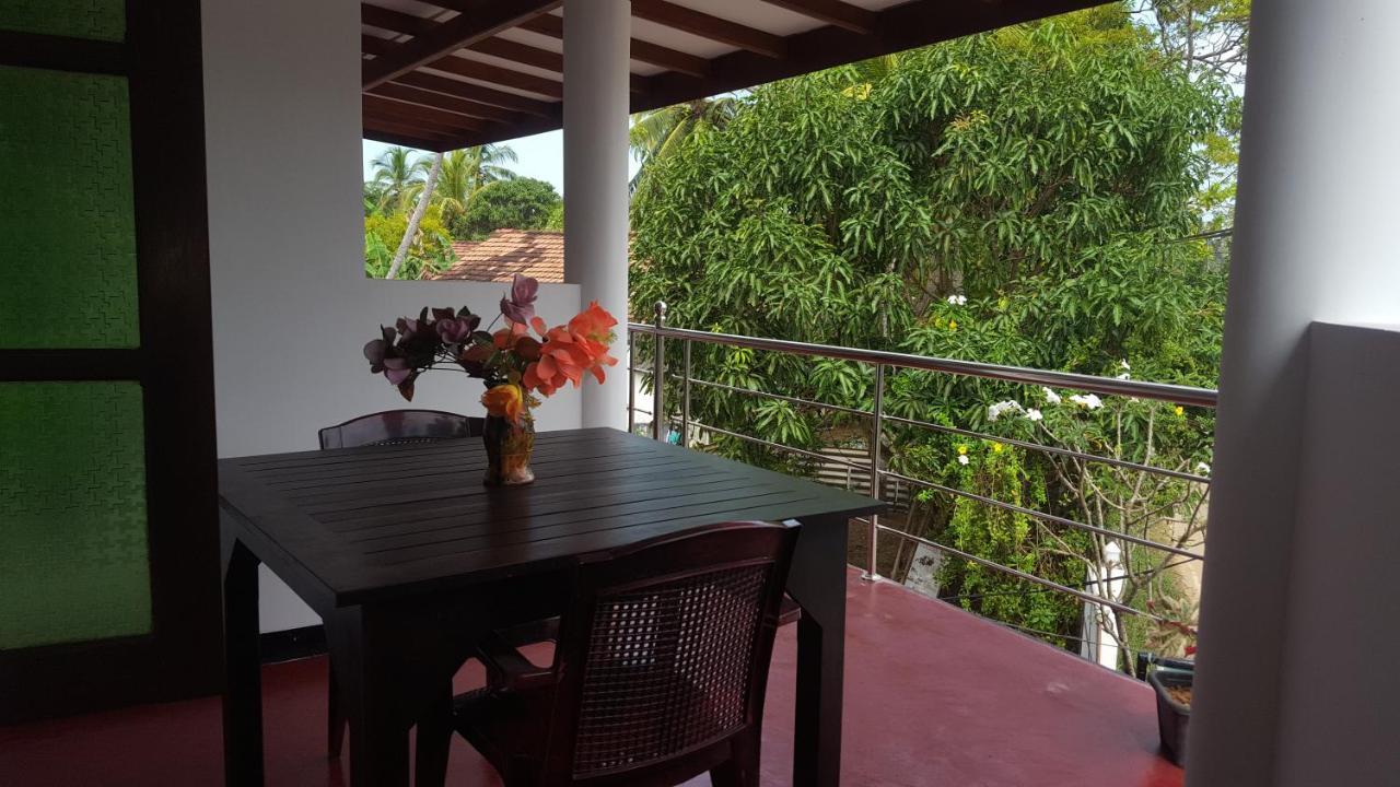 Samudra Guest House Mirissa Exterior foto