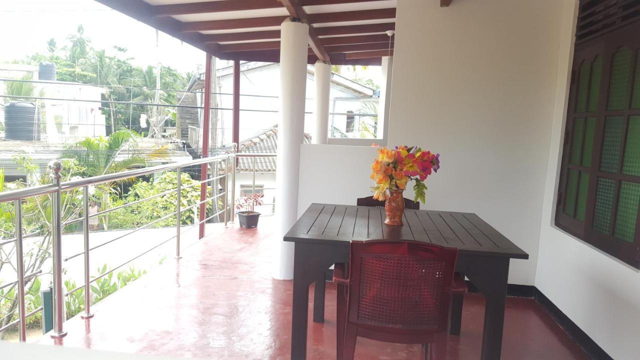 Samudra Guest House Mirissa Exterior foto